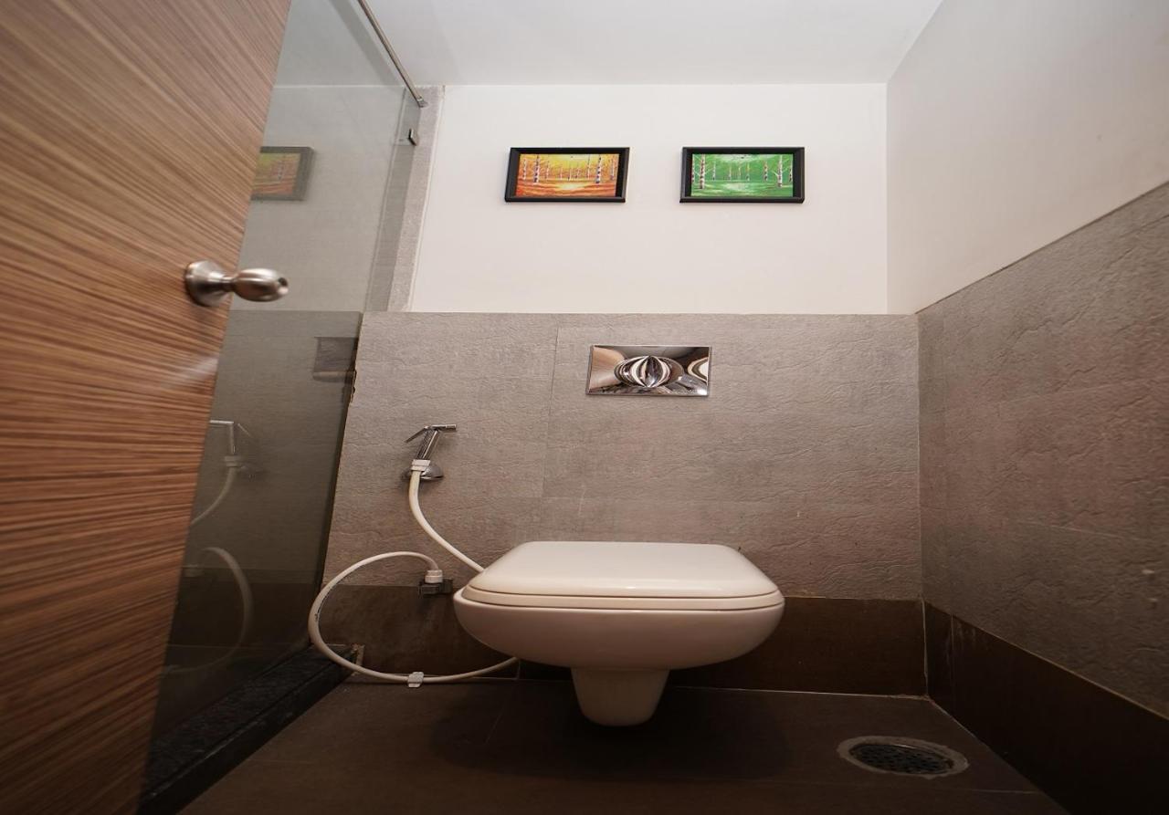 Hotel Amora - Rajnandgaon Raj Nandgaon Extérieur photo